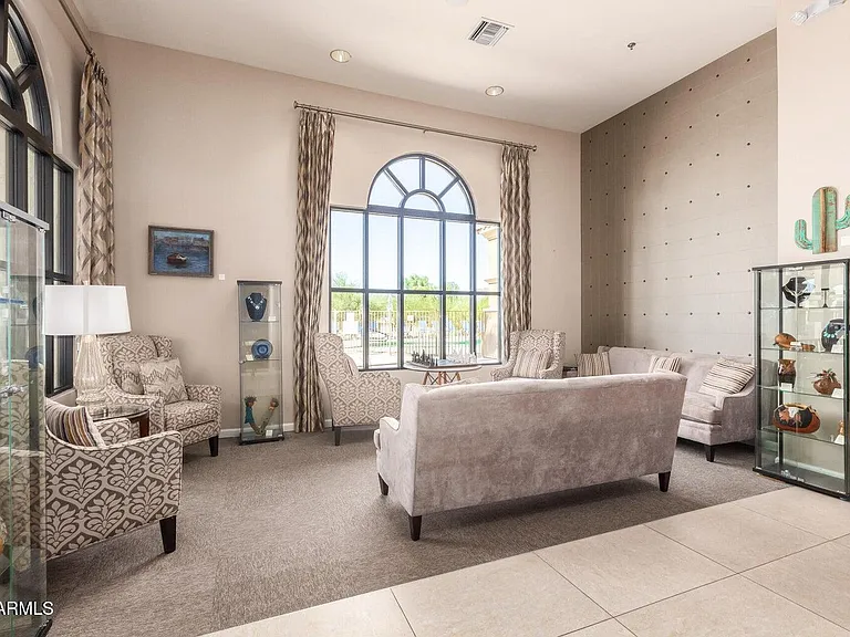 22568 W Shadow Dr — Photo 38