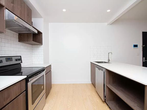 5th image of 379 Harman St #4F