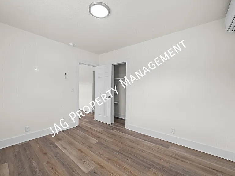 1074 Day Ave — Photo 12