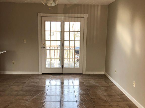 5th image of 900 Tradewind Dr