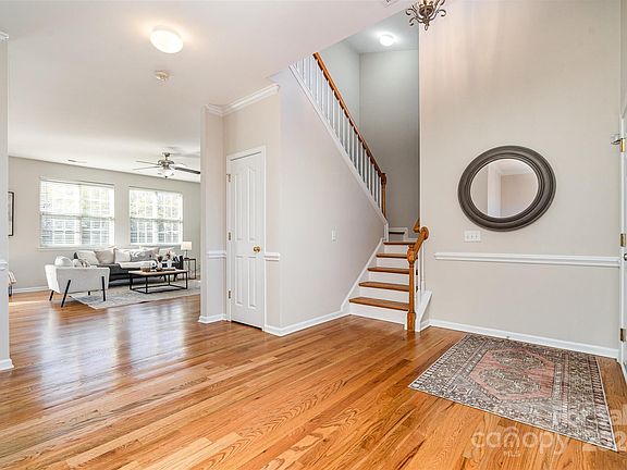 4th image of 1414 Kronas Cir