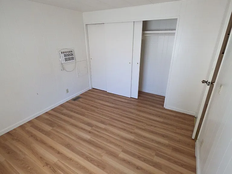 3327 Green Ave — Photo 9