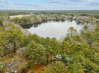 9 Stuart Dr, Coventry, RI 02816