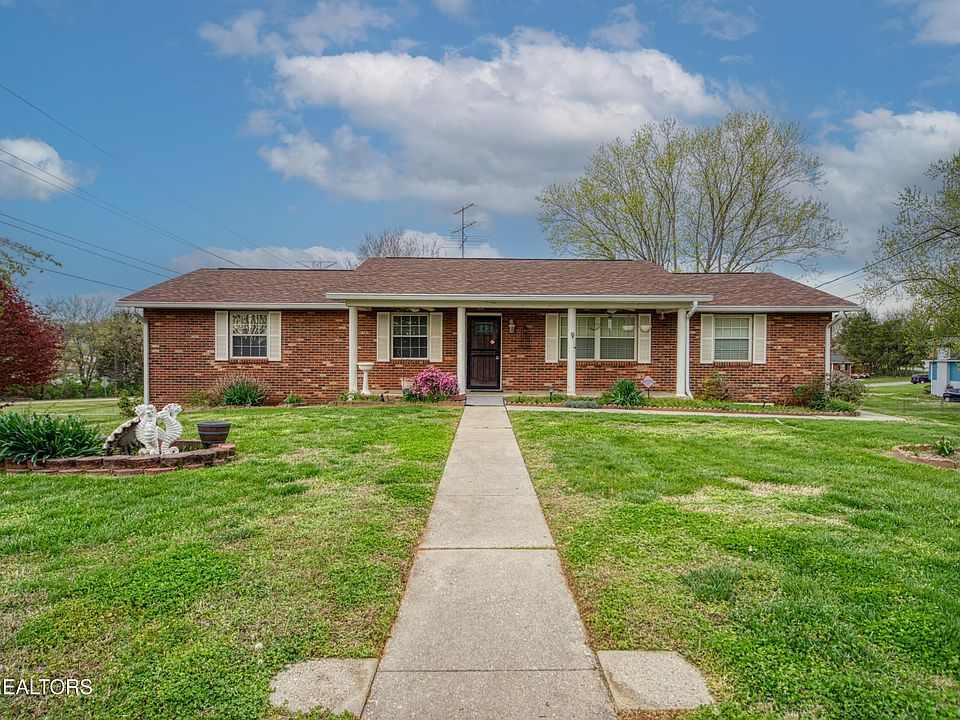 1st image of 421 Lupine Dr