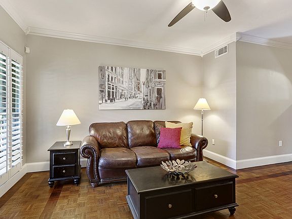 2nd image of 3675 Peachtree Rd NE APT 14