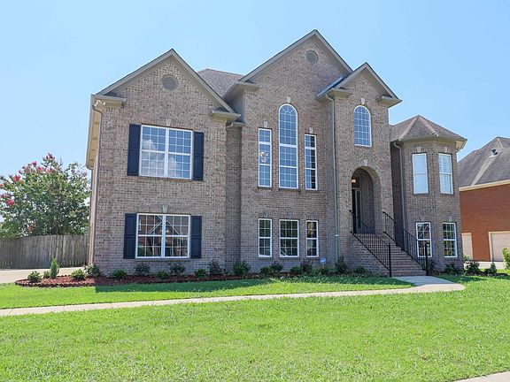 2nd image of 4387 Longwood Dr