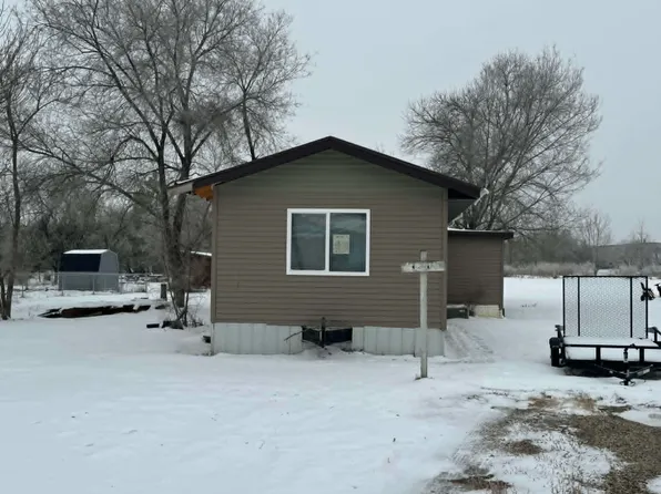 7950 Highway 2 E Lot 114, Minot, ND 58701