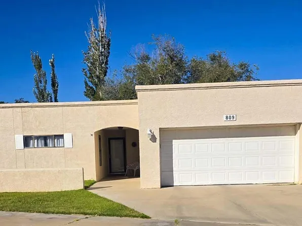 809 Colonial Ct, Carlsbad, NM 88220