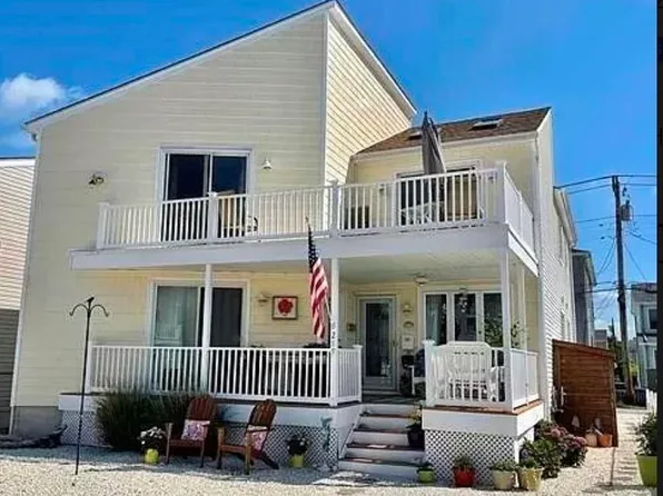 289 40th St S #A, Brigantine, NJ 08203
