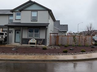 643 NE Kerns Dr, Dallas, OR 97338