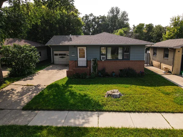 1416 7th St SW, Minot, ND 58701