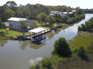 16491 SW Paroda Ave, Cedar Key, FL 32625