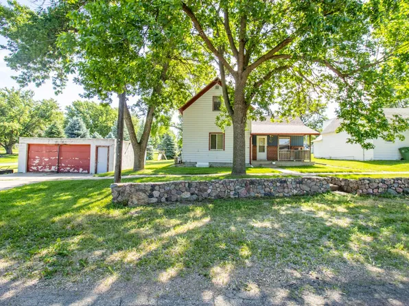 304 5th Ave, Doon, IA 51235