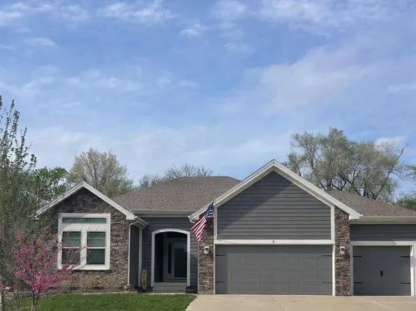 8 NE 102nd St, Kansas City, MO 64155