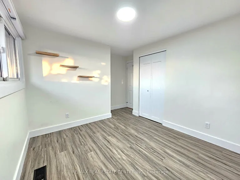 834 Westminster Dr S #MAIN — Photo 24