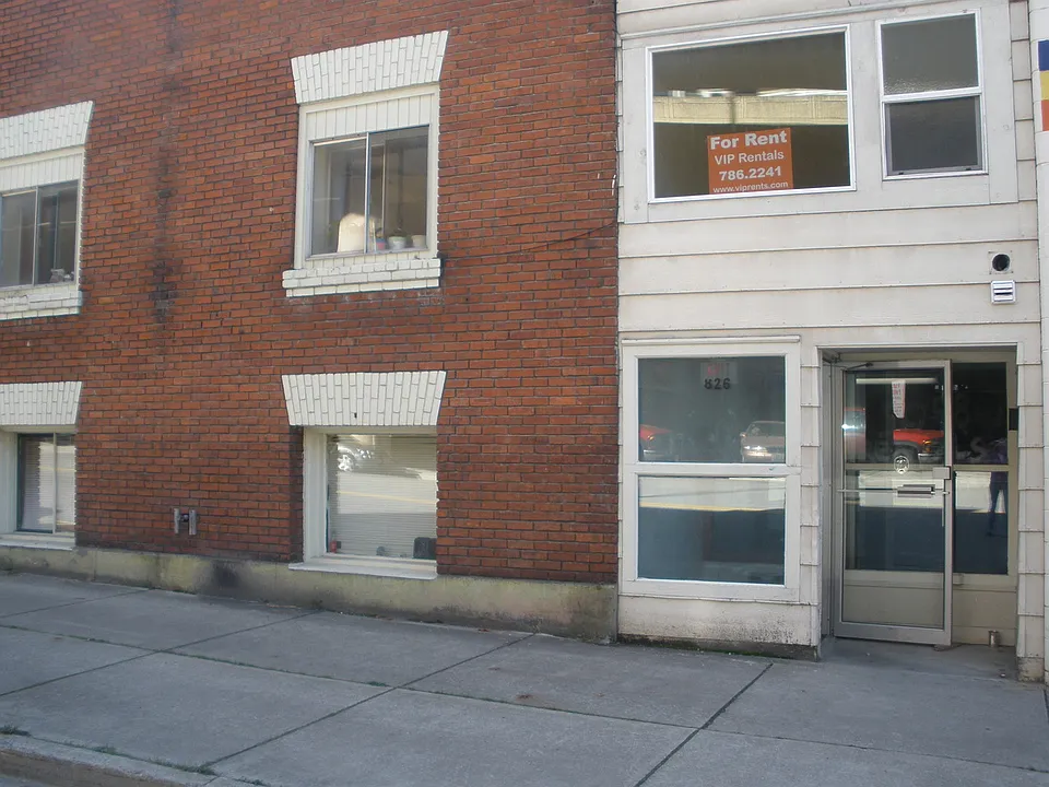 826 Bank St #3