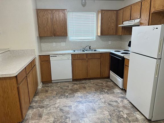 5th image of 4404 Sylvia Dr APT A
