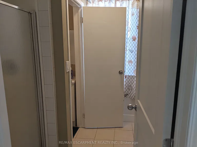 63 Pelham Rd E #4 — Photo 9