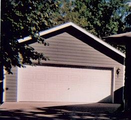 2C detached garage