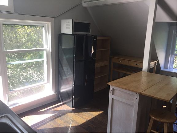 4th image of 3101 Harris Park Ave APT A