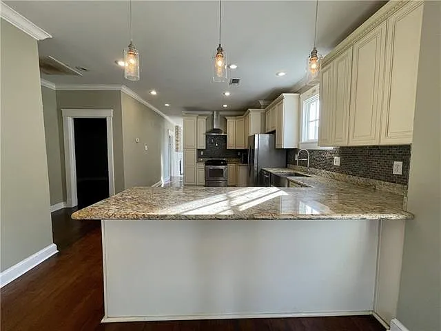 3809 General Taylor St — Photo 6