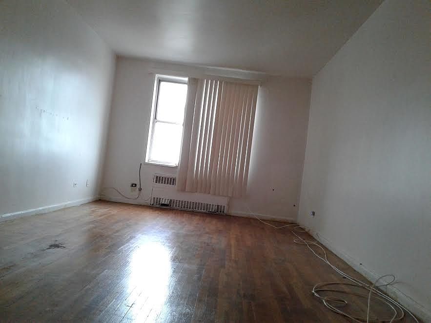 1st image of 50 Kenilworth Pl APT 6G