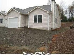 5 Bluebird Ln, Killingly, CT 06241