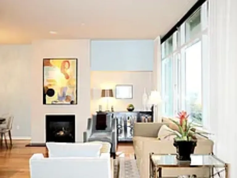 1900 SW River Dr #108 — Photo 11