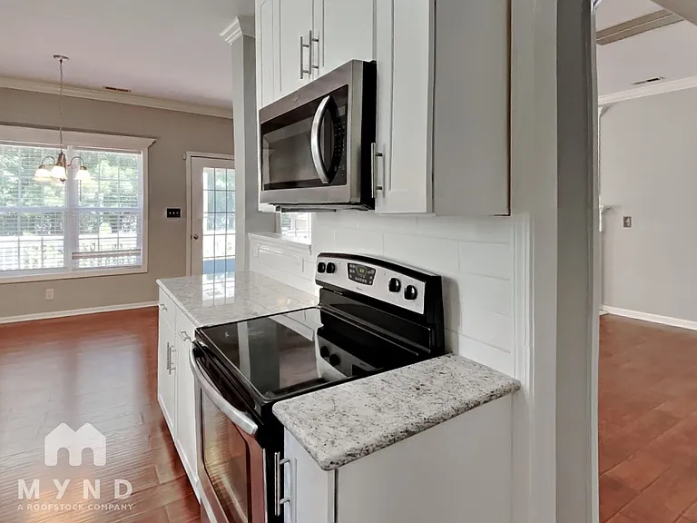 5821 Wynmore Rd — Photo 10