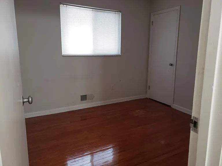 343 Goldsmith Rd — Photo 10