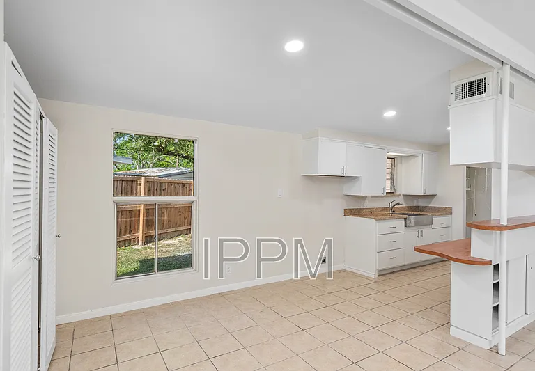 1651 Hamilton St — Photo 5