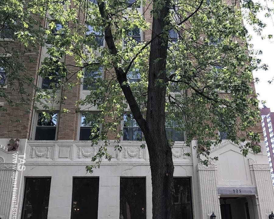 1st image of 925 W Carmen Ave APT 4G