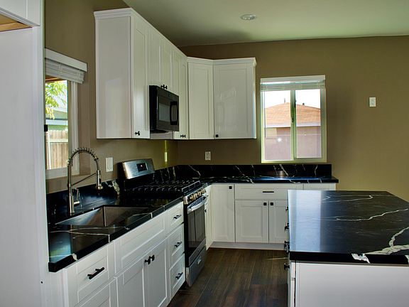 4th image of 4174 Pepper Dr