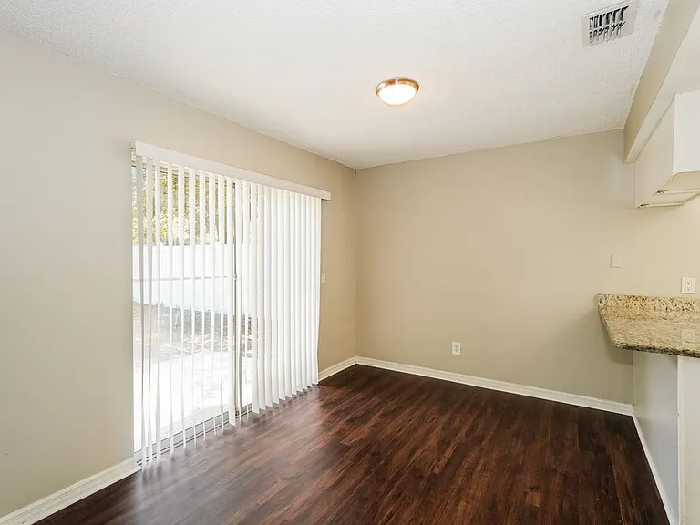 1670 Palm Leaf Dr — Photo 6