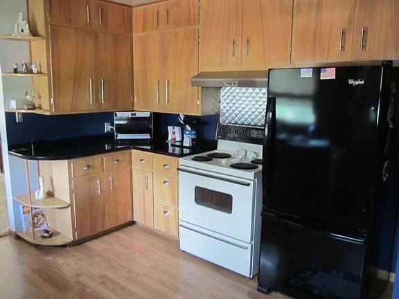 4th image of 119 Bartlett St