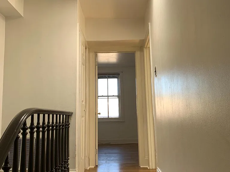 2826 Poplar St #3 — Photo 9