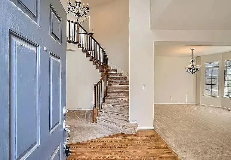 20981 E Hampden Pl — Photo 2