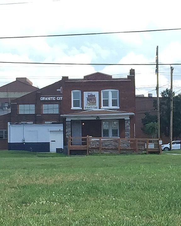 1st image of 1924 Grand Ave