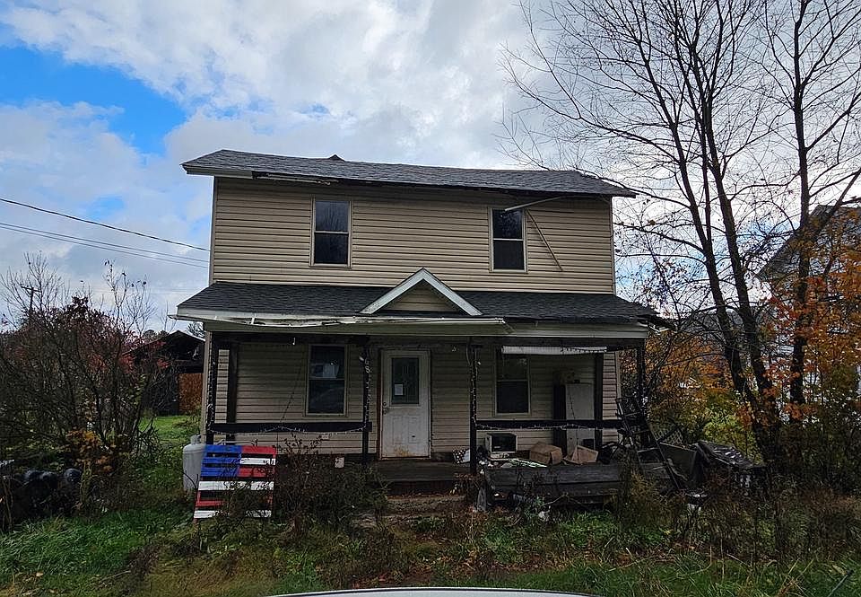 1st image of 68 Maple St