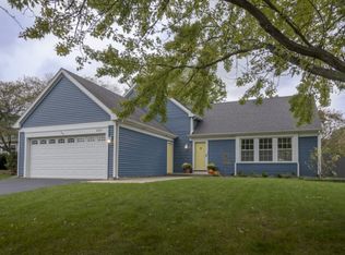 2321 Pontiac Cir, Naperville, IL 60565