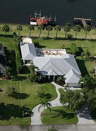 3rd image of 2644 SW River Shore Dr
