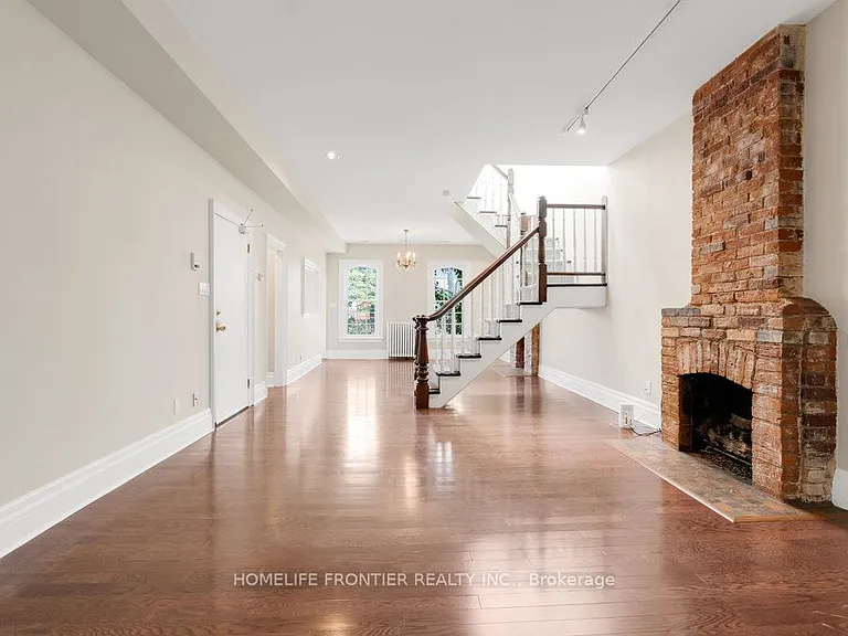 17 Teddington Park Ave W #3 — Photo 5