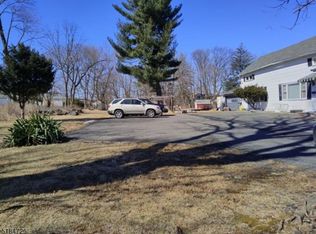 144 Pompton Ave, Cedar Grove, NJ 07009