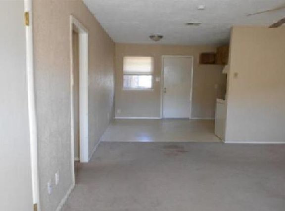 2nd image of 7906 NW Crossland Cir