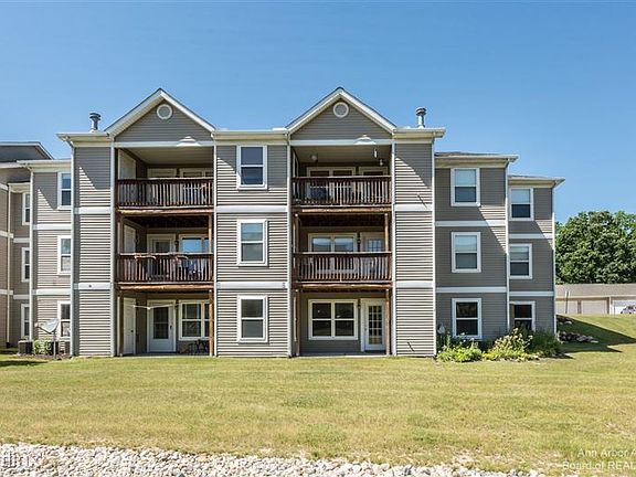 2nd image of 1381 Millbrook Trl #1