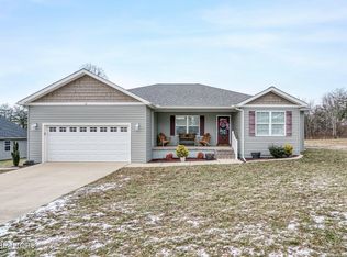 16 Patrick Dr, Crossville, TN 38555