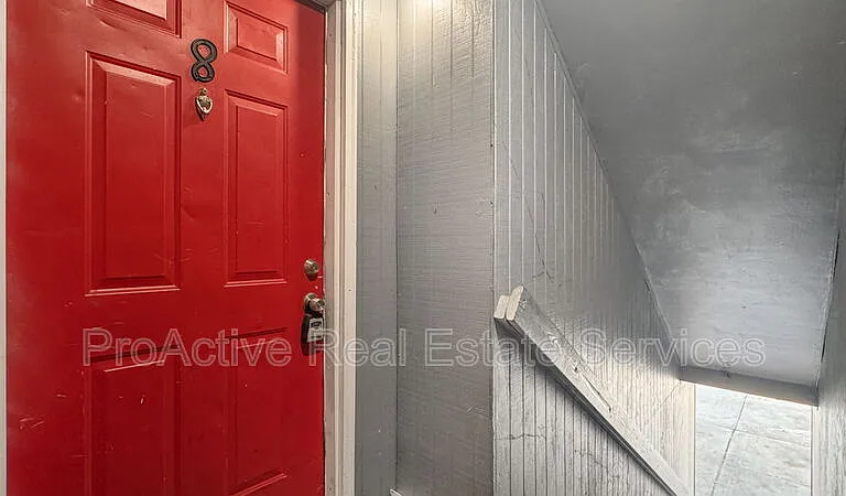 1100 Wilson Rd #7 — Photo 15