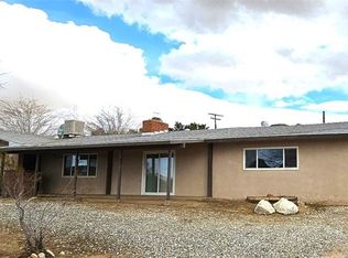 16955 Ocotilla Rd, Apple Valley, CA 92307