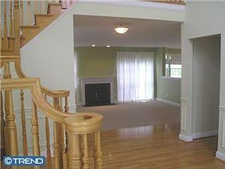 2nd image of 2 Hickory Dr