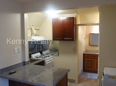 5th image of 31 San Felipe Ave